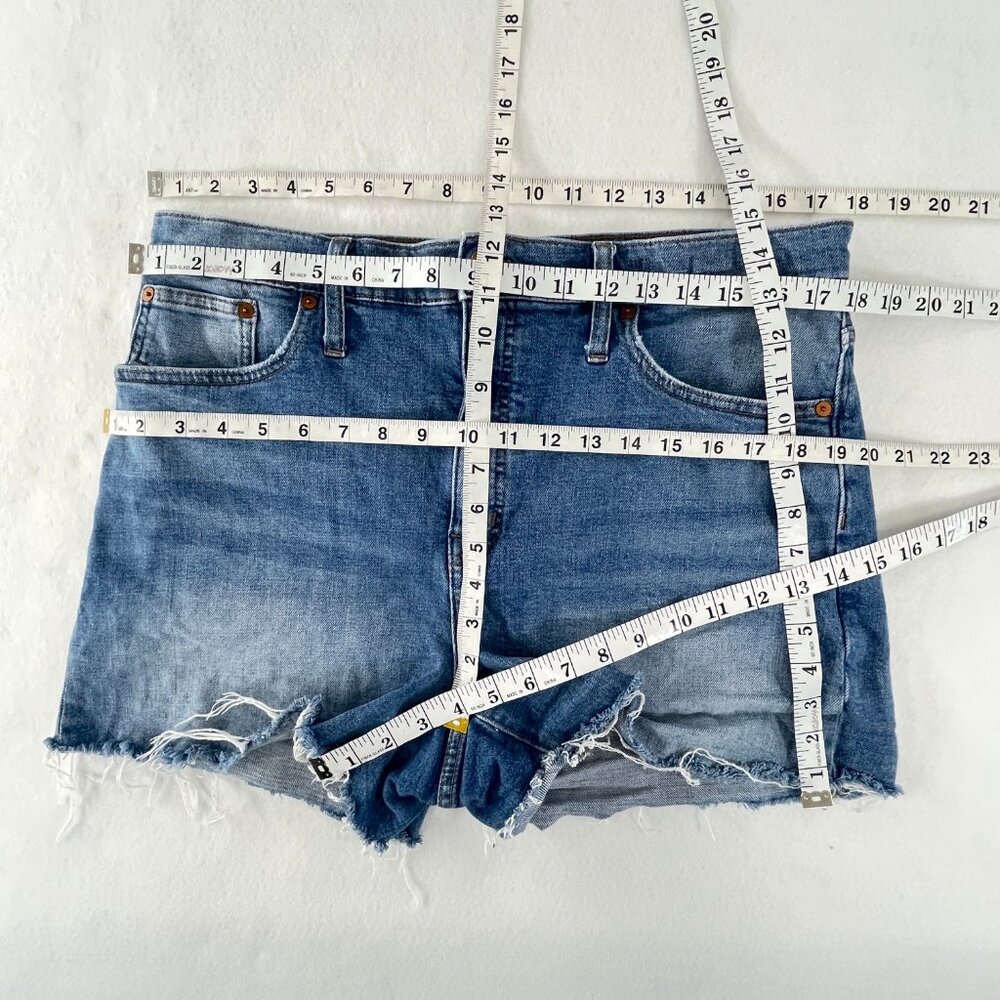 SOLD MADEWELL Womens Size 32 High Rise Denim Jean Shorts Magic Pockets - Picture 12 of 16
